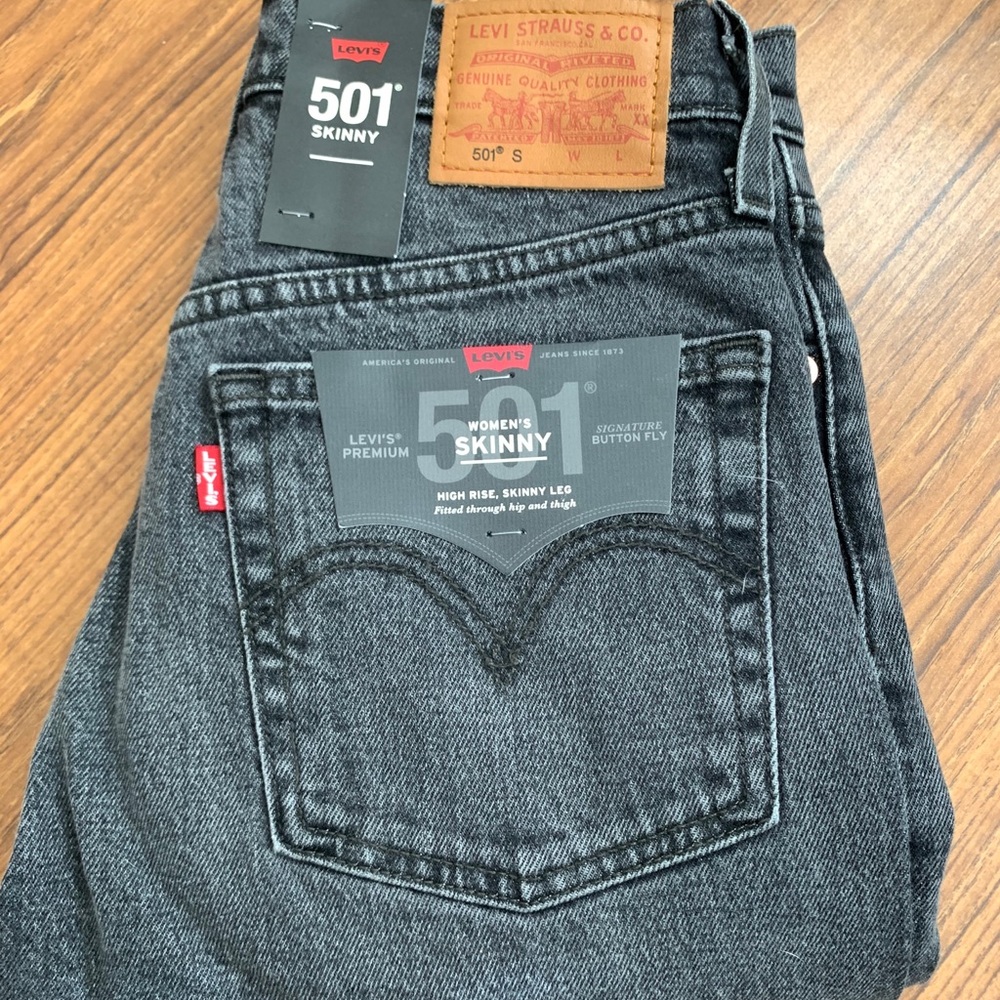 Levi’s 501 stretch skinny jean